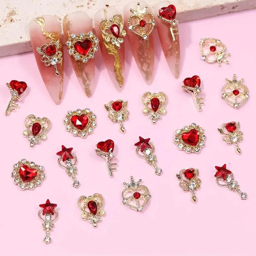 22/30個入り レッドクリスタルハートスターネイルチャーム ダイヤモンド3Dラグジュアリーゴールデンベースマジックワンド レッドジェムネイルラインストーン ネイルアート用品