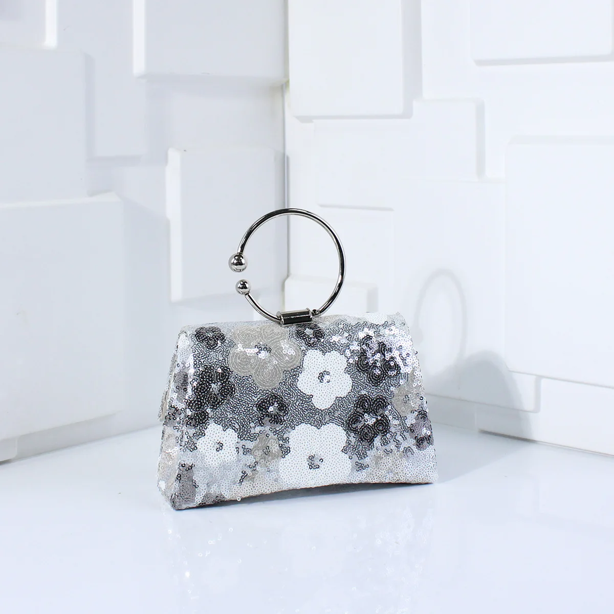 New sequined flower dinner bag women's portable chain bag fashion celebrity party dress bag high sense