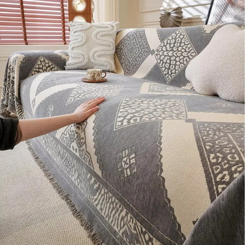 Chenille Sofa Throw Blanket, Geometric Pattern with Tassel Edge, Double-sided All Season Multi-purpose Dust Cover Cloth for Sofa