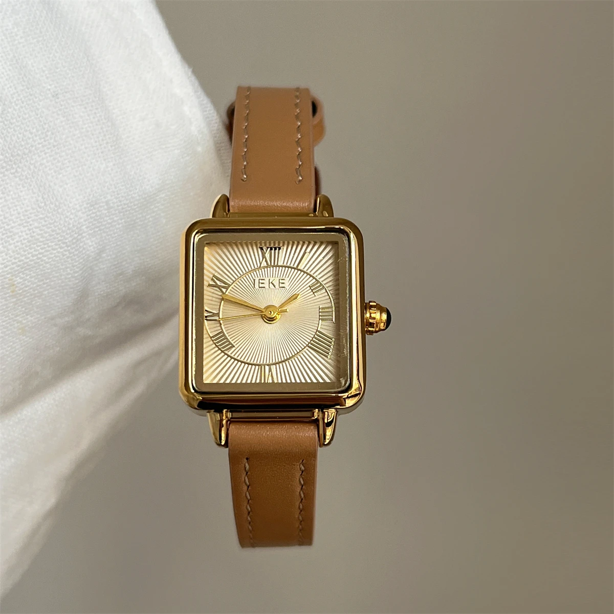 New Stylish And Sophisticated Women'S WatchVintage Luxury Design With Leather StrapWomen'S Quartz WatchA Perfect Gift For Women.
