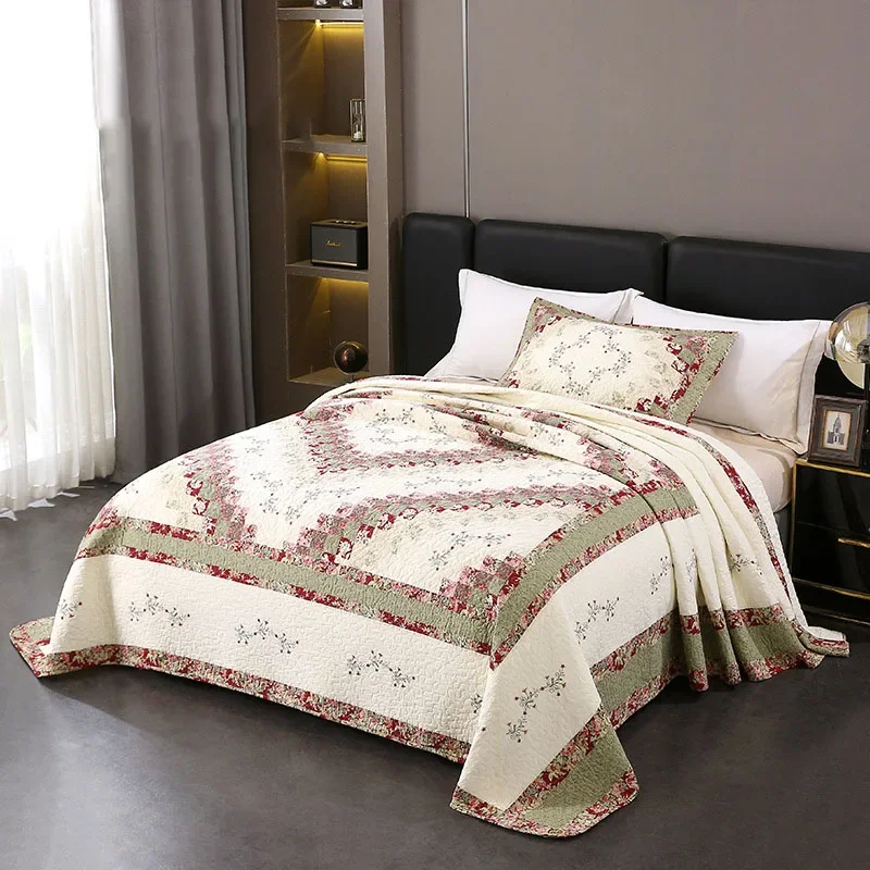 Patchwork Cotton King Size Quilt Set 3-Piece Oversize Bedspread on the Bed Embroidered Coverlet Blanket Summer Quilted Comforter