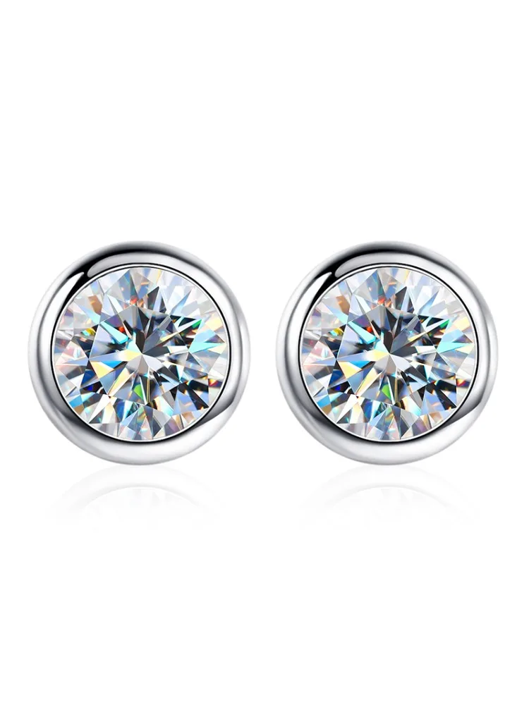 Women's 0.5-1ct Moissanite Diamond Round Stud Earrings