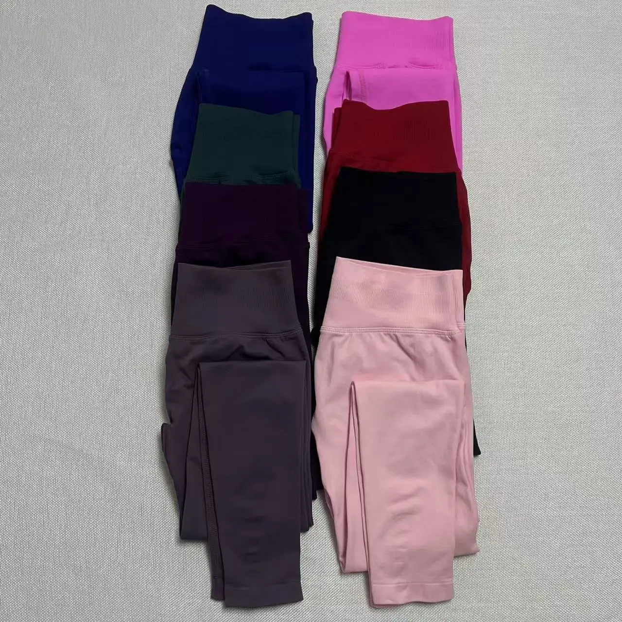 Women Sports Leggings Seamless Yoga Long Pants Exercise Scrunch Butt Leggings Bicycle Running Sportswear Gym Workout Pants