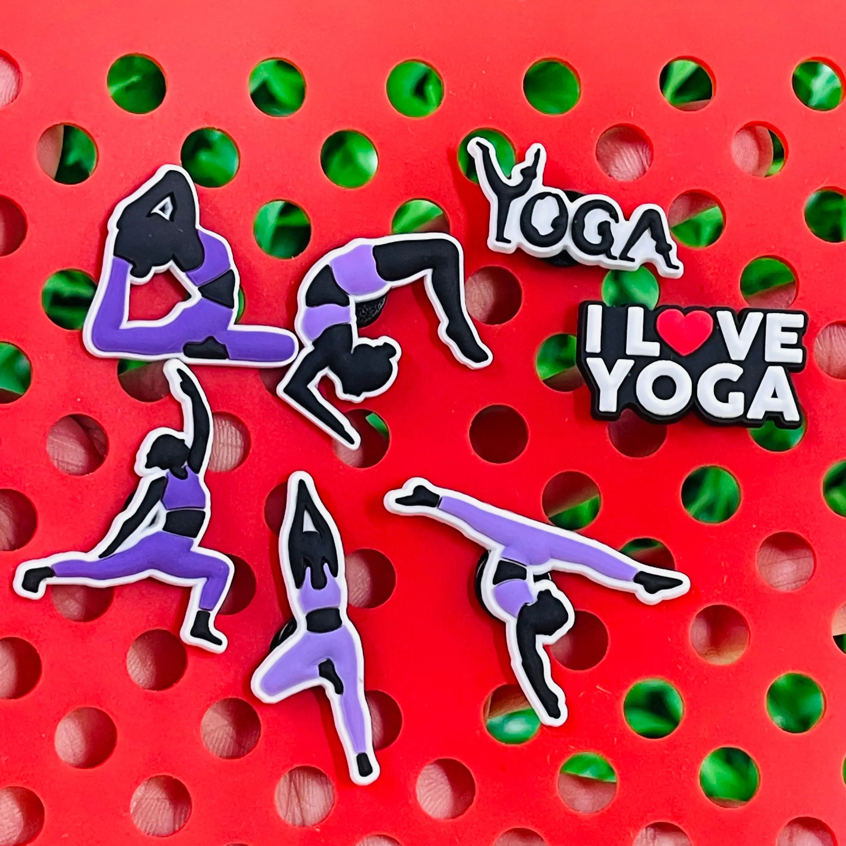 

1-7 шт., подвески для обуви из ПВХ для занятий спортом Love Yoga, заколки для сабо, садовая обувь, украшения на пуговицах, сандалии, аксессуары для обуви, подарок на день рождения