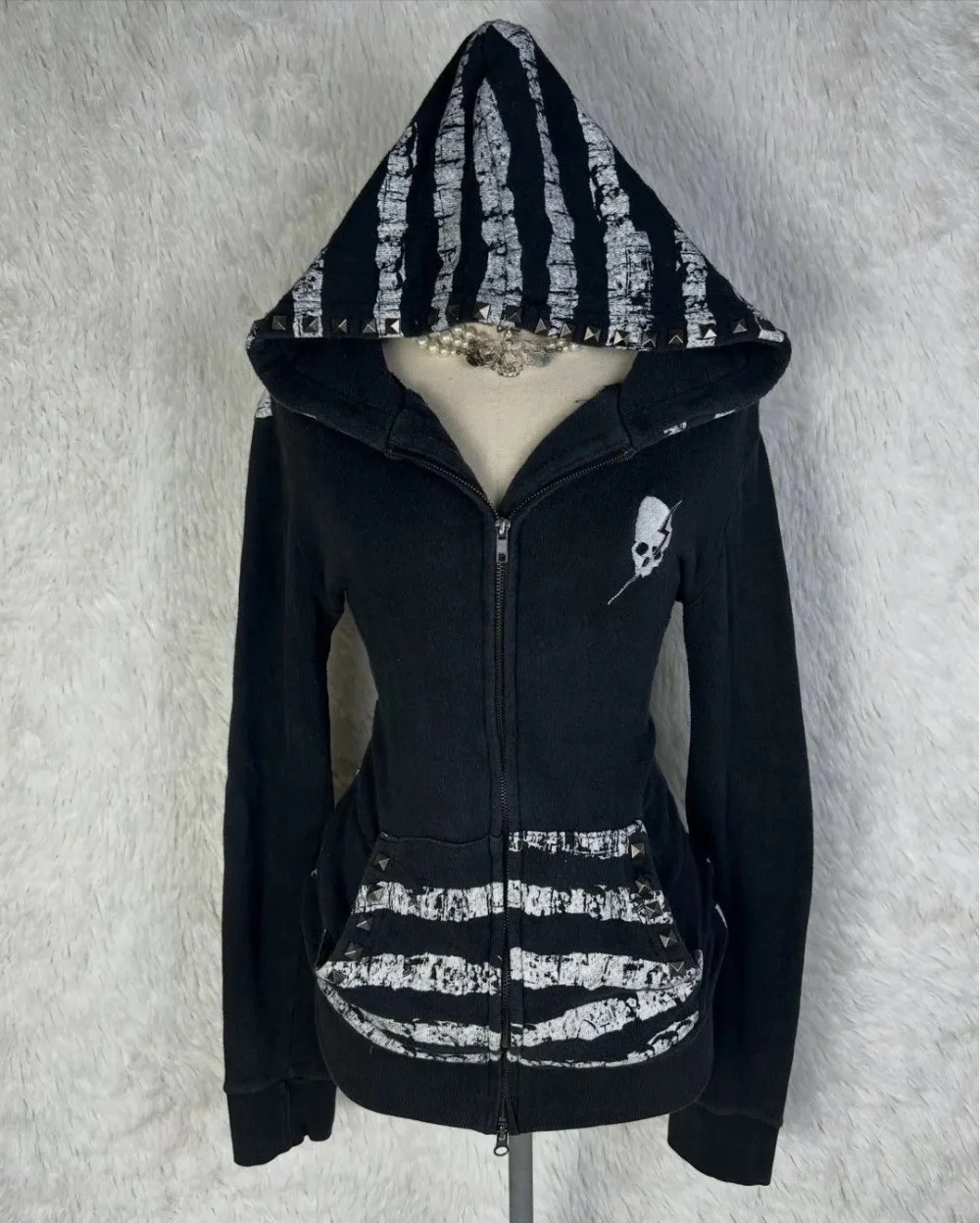 Y2K Punk Skull Stripe Graphic Print Sweatshirt Women Harajuku Black Slim Fit Long Sleeve Jacket Gothic Fashion Zip Up Hoodie