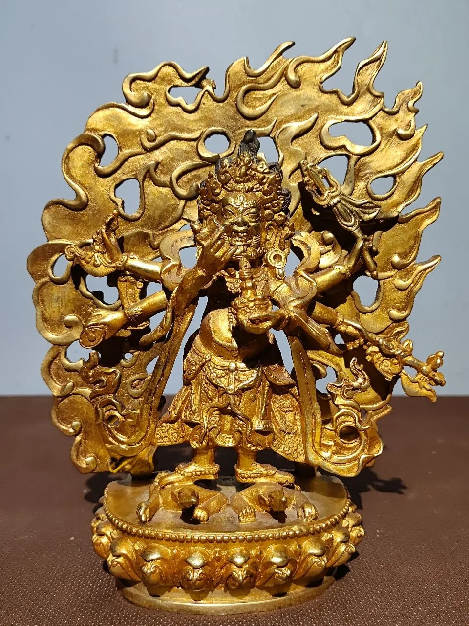 Tibetan copper gilt face painting backlight three sides six arms Maha King Kong ornament home hall Chinese supplies 21 cm