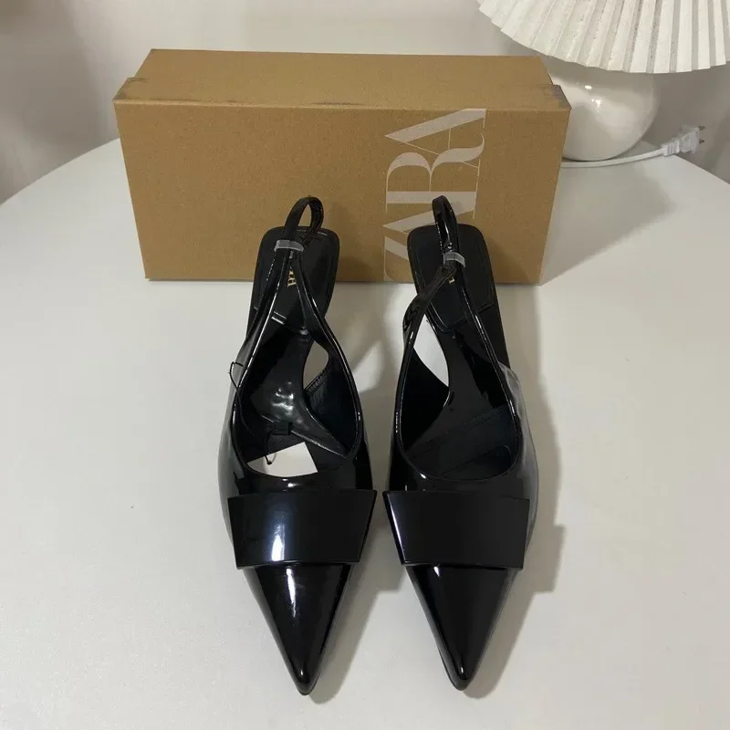 Zapatos vulcanizados negros con correa de hebilla y Punta puntiaguda para mujer, tacones altos, nueva moda