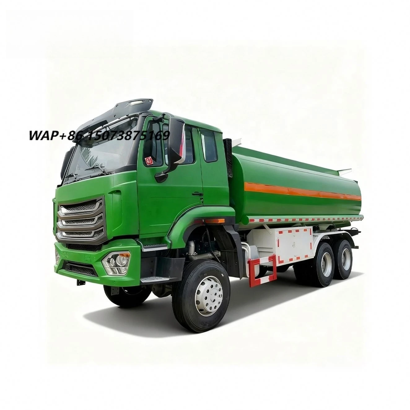 China Sinotruk Howo 6x4 Fuel Tanker Trailers 2000L 25000 Litres 371HP New Fuel Tanker Truck for Sale