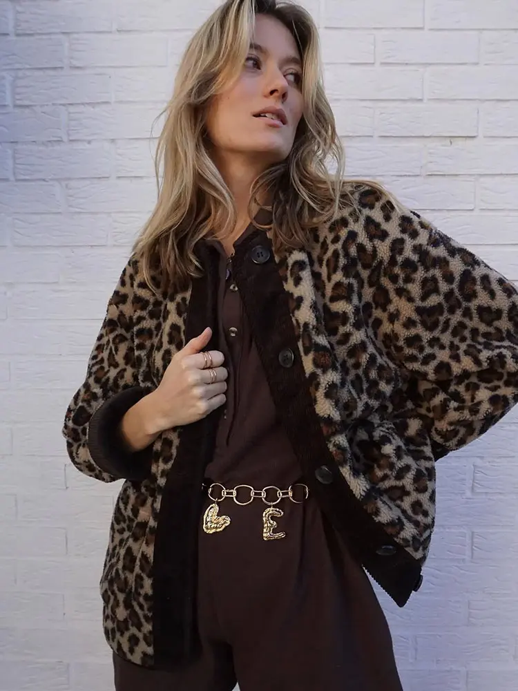 

Female Top Pockets Streetwear Woman Cardigan Women Fashion Winter Leopard Print Coat Long Sleeves Loose Single Breasted