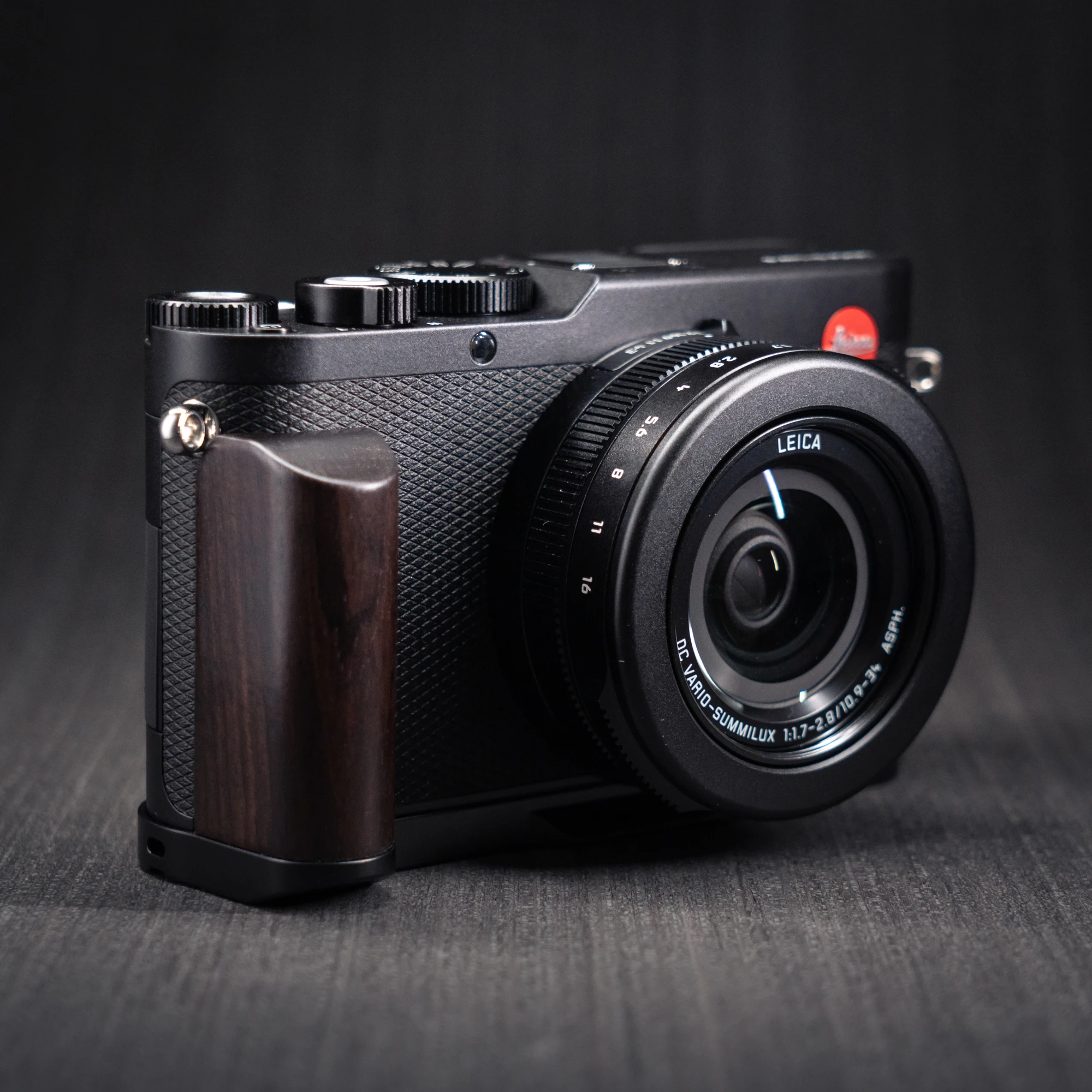 YUWOOD DLUX8 L-förmige Montageplatte mit Holzgriff für Leica D-lux8, integrierte Arca-Swiss-Schnellwechselplatte für Arca-Typ-Stativ – Detail 17