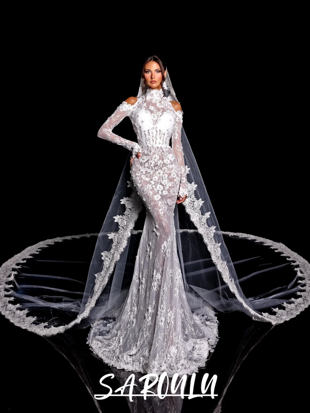 

Backless Gorgeous Lace Sexy Wedding Dress Modern Halter Beaded Bridal Gown Vintage Corset Mermaid Customized Classy Wear No Veil