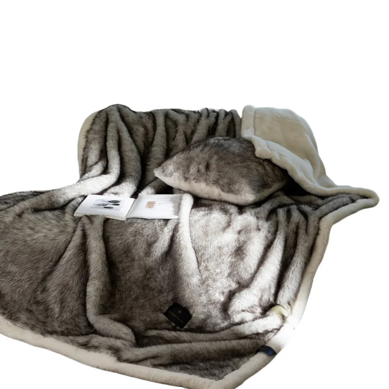 High-end autumn and winter faux fox fur blanket, winter thickened warm cover, Raschel air conditioner blanket, sofa blanket