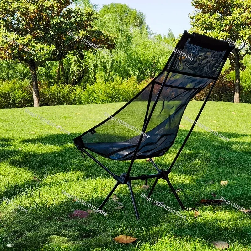 #Same style moon chair with black mesh and white mesh, two pumpkin road folding chairs