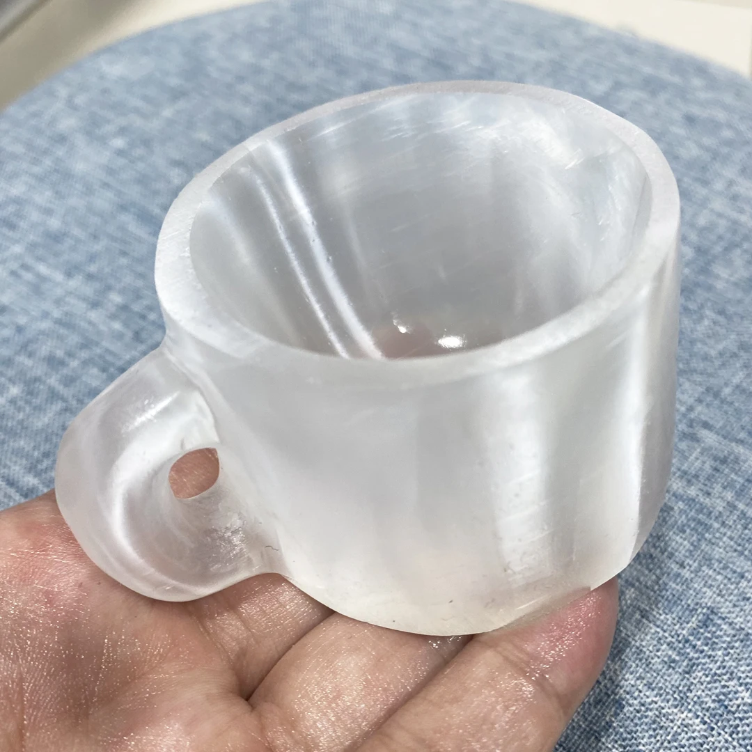 1pc White Selenite Crystal Hand Crafts Water Cup Healing Stone Crystal Mug Cup Energy Gemstone Home Decoration Gifts