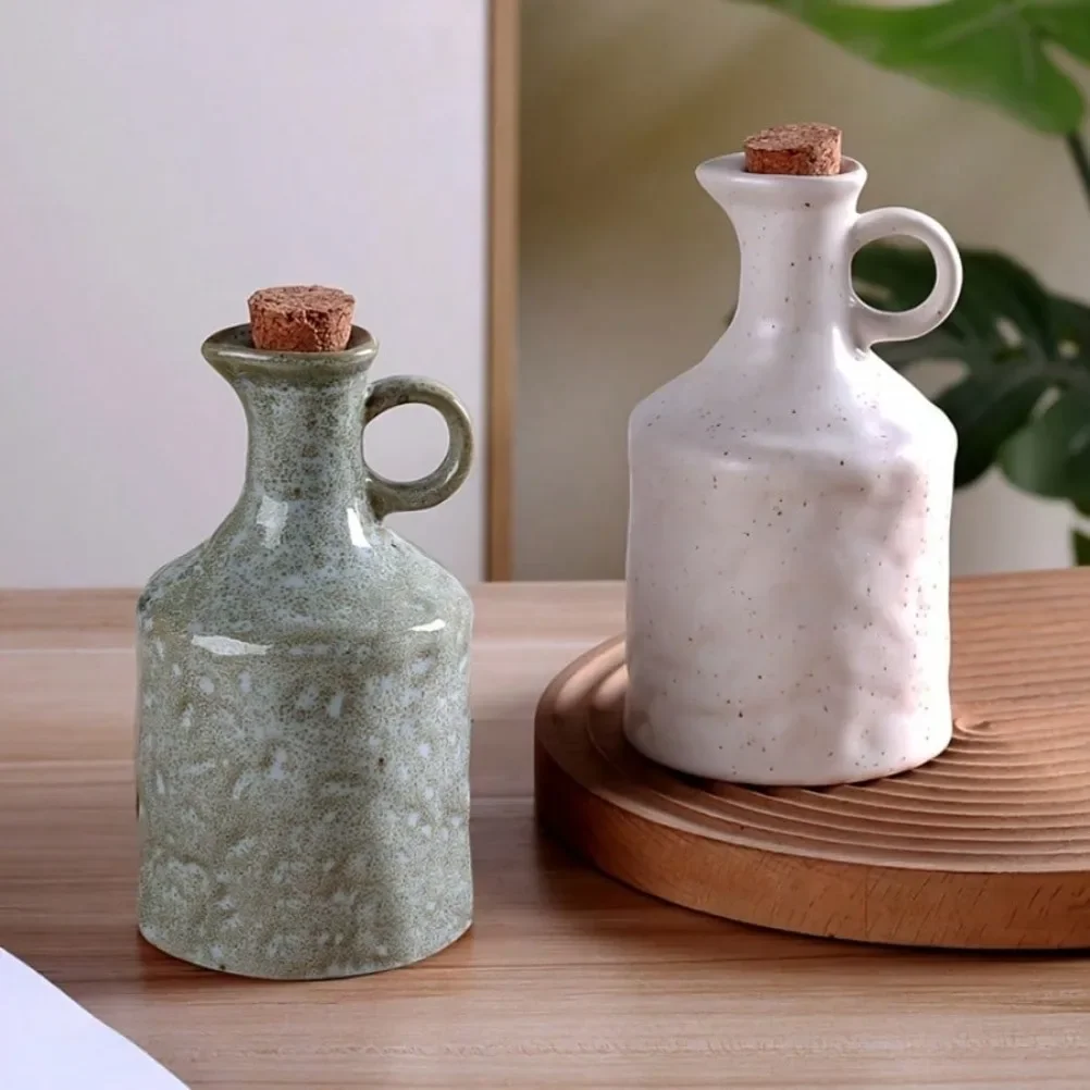 Handmade 400ml Ceramic Oil Bottle Kitchen Seasoning Storage Jar Creative Household Soy Sauce Pot Vinegar Pot Kitchen Accessories