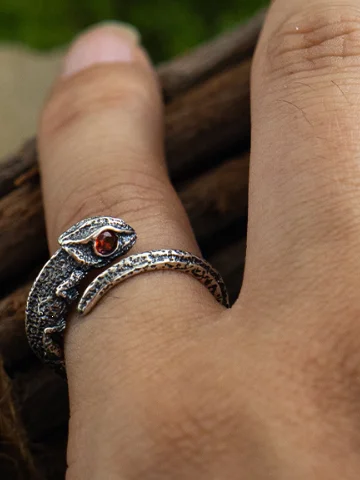 

Retro Cold Blooded Animal Ring Silver Vintage Lizard Design Index Finger Ring Unisex Tail Ring Copper Plated Gold Finish