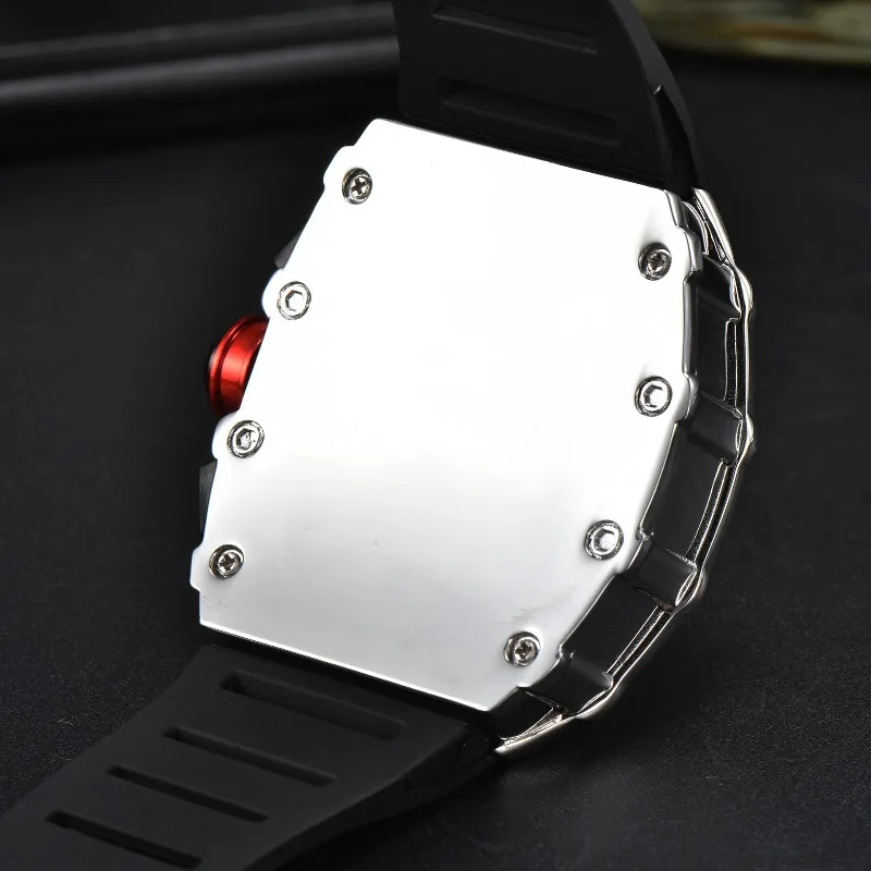 ​ ​ 2025 ساعة تقويم فاخرة متعددة الوظائف للرجال سوار فولاذي غير قابل للصدأ كريستال الياقوت مقاوم للماء 100 متر كرونوغراف مضيء