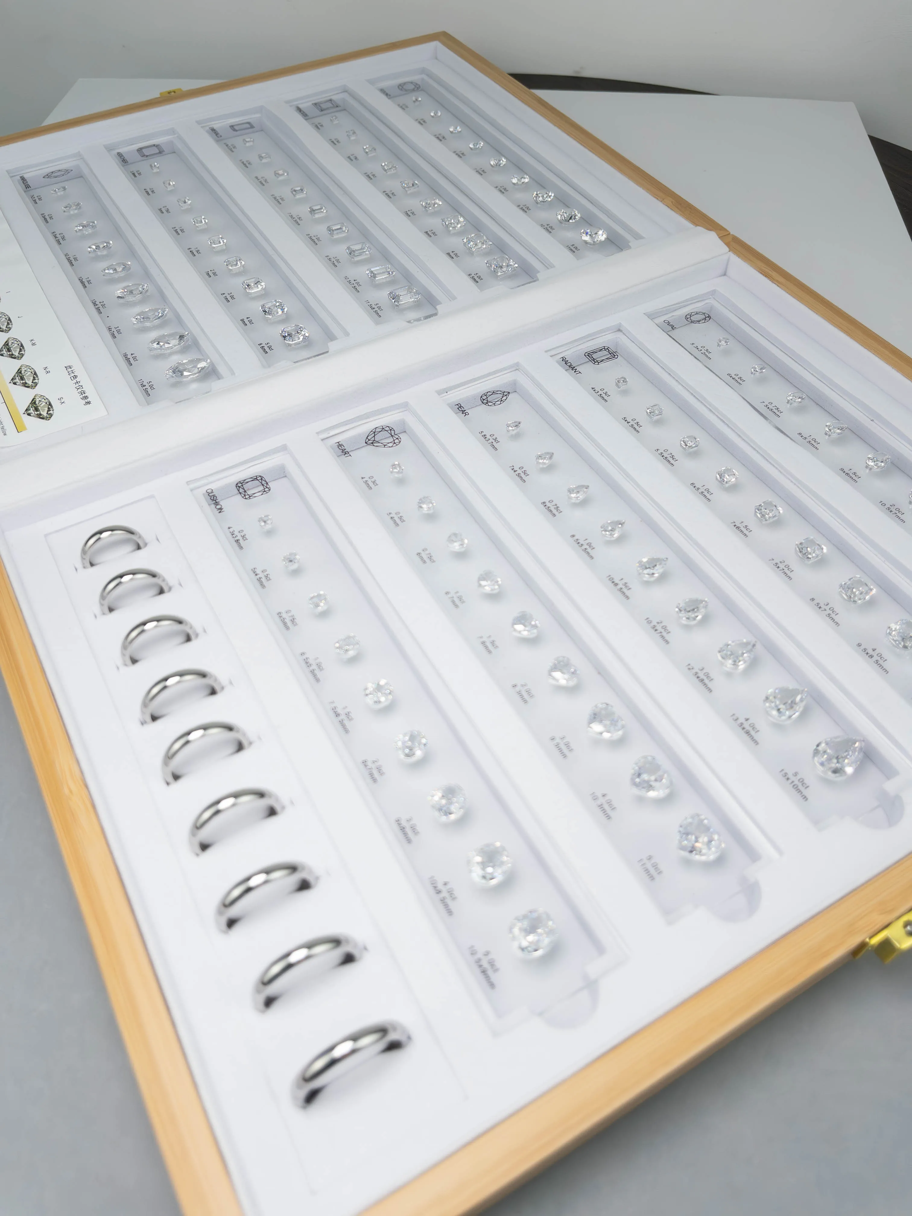 10 Shapes 90 Sizes Reference Chart Crushed Ice Cut Cubic Zirconia Comparison Chart Acrylic Plate Setting Diamond Dealer Tools