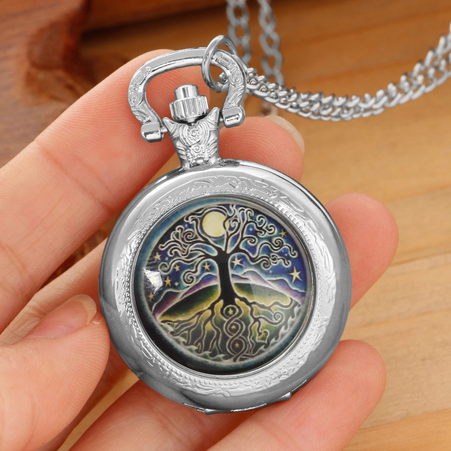 Tree of live Creative Quartz Pocket Watch Women Men Silver Necklace Unique Pendant Round Dial Clock Watch Gift Accessories