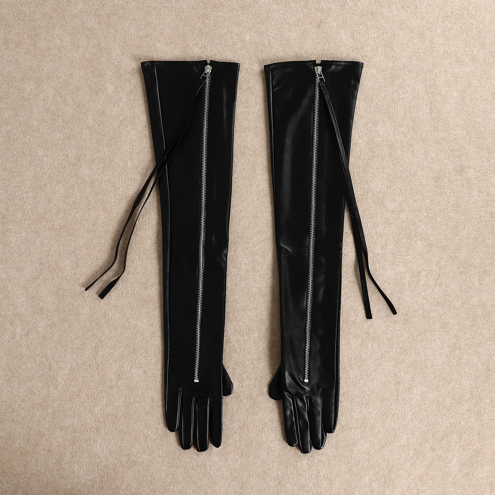 1Pair Women Extended Faux Leather Full Fingers Gloves Zipper Tassels Design Gloves Accessories for Cosplay Costume Nightclub