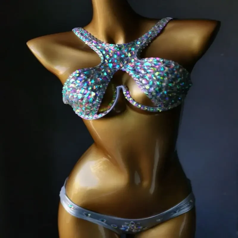 2025 Nuevo traje de baño sexy de bikini de una pieza, correa de cintura alta dividida con conjunto de dos piezas con espalda abierta de diamante, ropa de fiesta para club nocturno