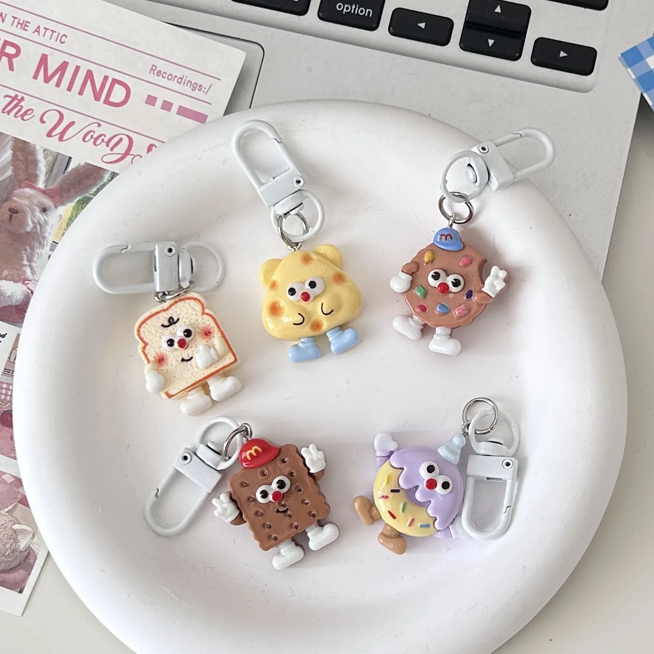 1/5pcs Delicious Biscuit Cookie Anime Doll Keychain Bag Charm Pendant Keyring For Women Girl Bag Airpods Key Accessories Gift