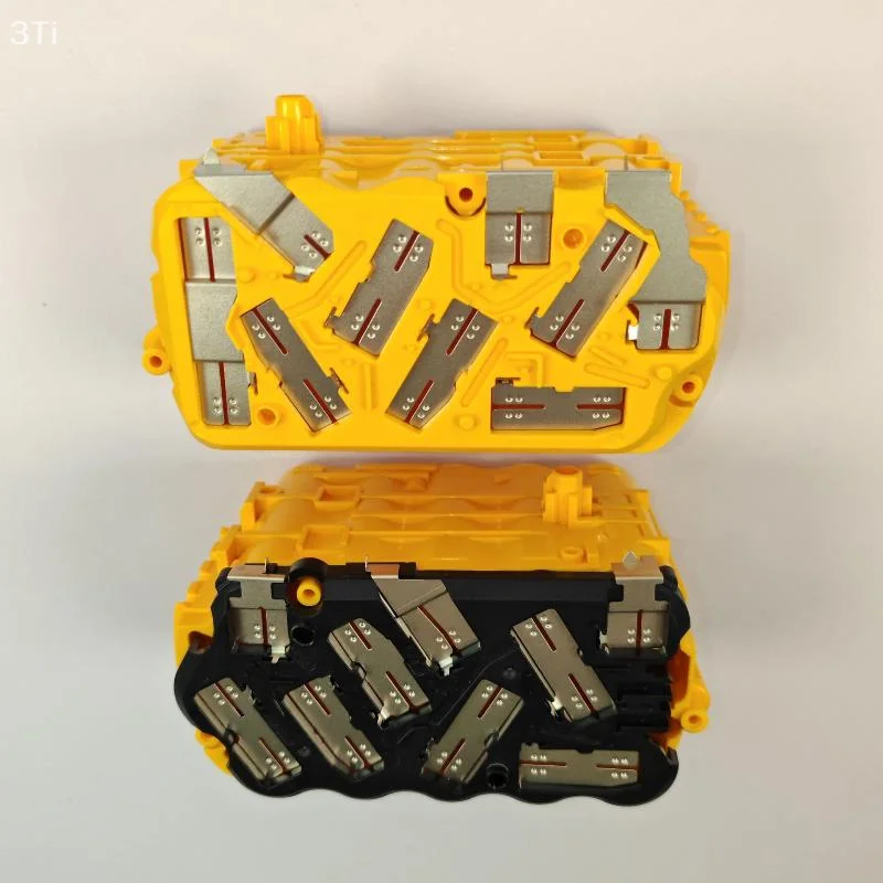 مجموعة بطارية ليثيوم أيون PCBA BMS FlexVolt 20V 60V مع ورقة النيكل، وعلبة بطارية DCB609 وحامل الخلية