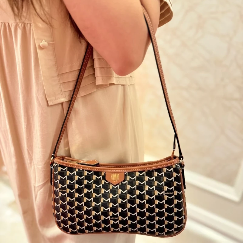 Thumbnail 3 - #18 Compare Classic Baguette Handbags Before You Buy