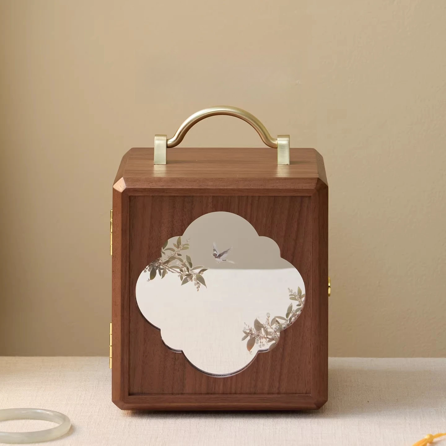 Custom LOGO Minimalist Wooden Jewelry Box with Lock Jewelry Storage Box Perfect for Wedding Birthday Christmas Gift Home Use