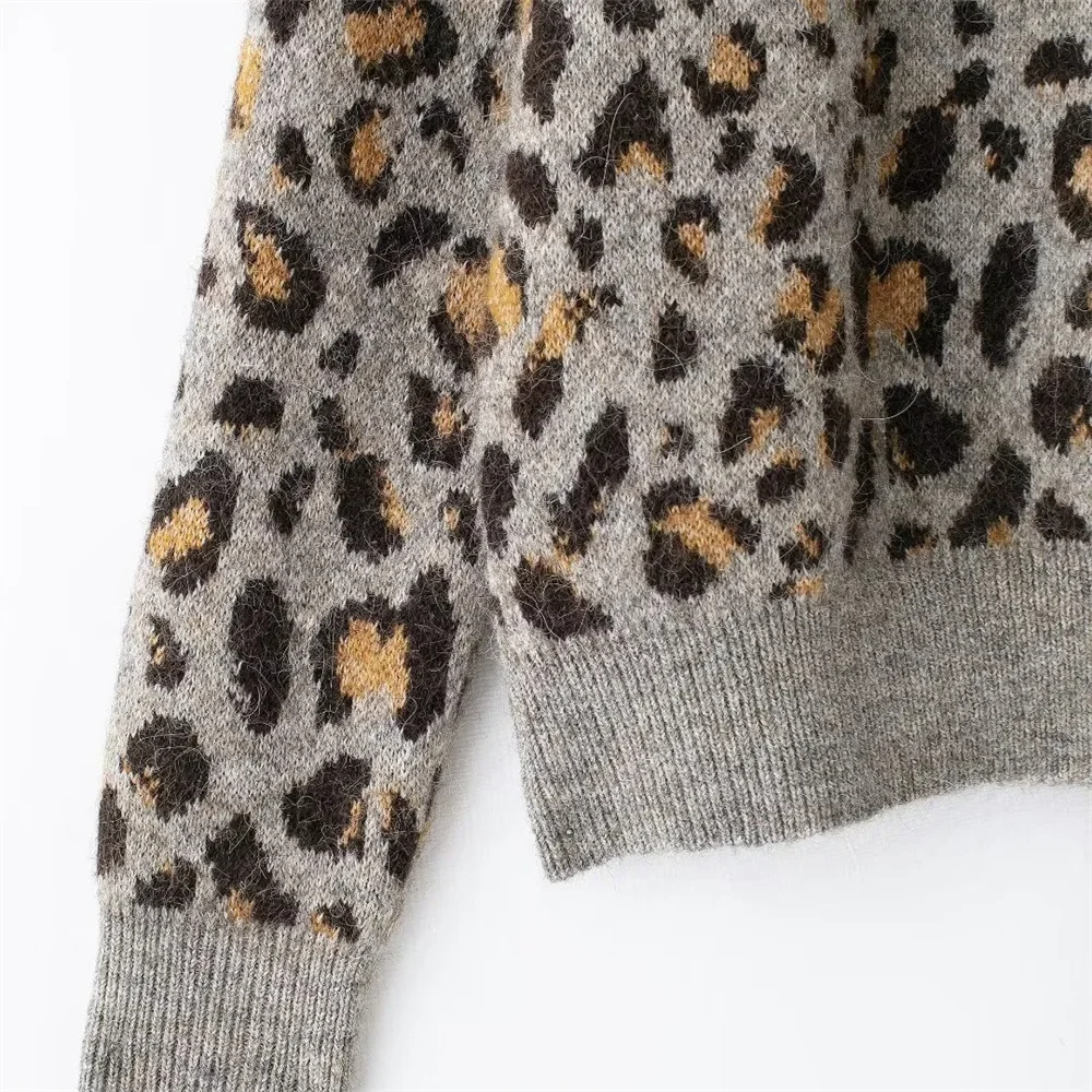 2025 herbst Neue frauen Faul Stil Lose Leopard Muster Tier Muster Rundhals Gestrickte Pullover