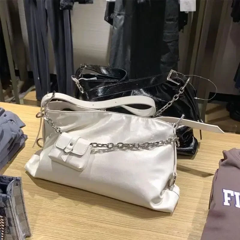 Tote Bag Women PU Luxury Chains viene fornito con borsa per auricolari borsa a tracolla ad alta capacità borsa da donna stile Euro-America