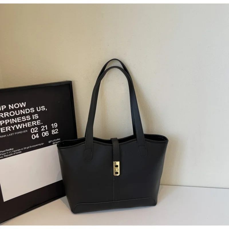 حقيبة كروس نسائية راقية مصنوعة من الجلد الفاخر على طراز باريس ومظهر كلاسيكي أنيق غير رسمي #3