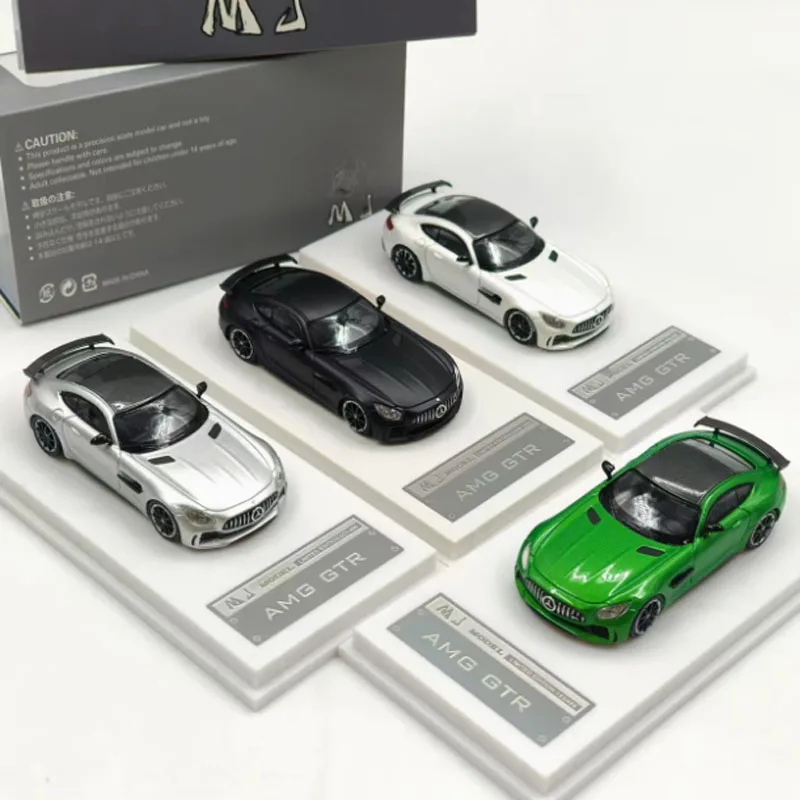 

1:64 Scale AMG GTR Simulation Alloy Toy Car Model Static Decoration Classic Collection Gift Souvenir