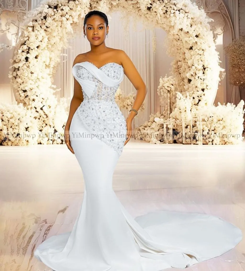 Nuovi abiti da sposa a sirena per la sposa Sweet Heart Chiusura con lacci Sweep Train Perline in raso Abiti da sposa africani personalizzati