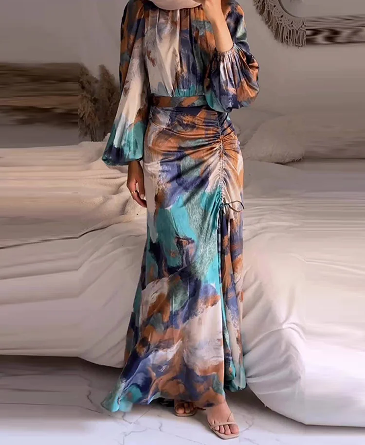 

2024 New Long-sleeved Printed Pleated Skirt, Elegant Mid-high Neck Suit, Contrasting Ribbon, Colorful and Fitted