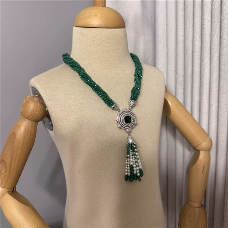 Women's Fashion  Green Chalcedony & Pearl Multi-Strand Clavicle Necklace with Tassel