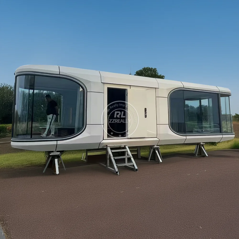 غرف التخييم الراقية، ومنازل الكبسولات الصغيرة الجاهزة، وفنادق المنتجع، ومباني الشقق، والتي جميعها جاهزة الصنع. #2