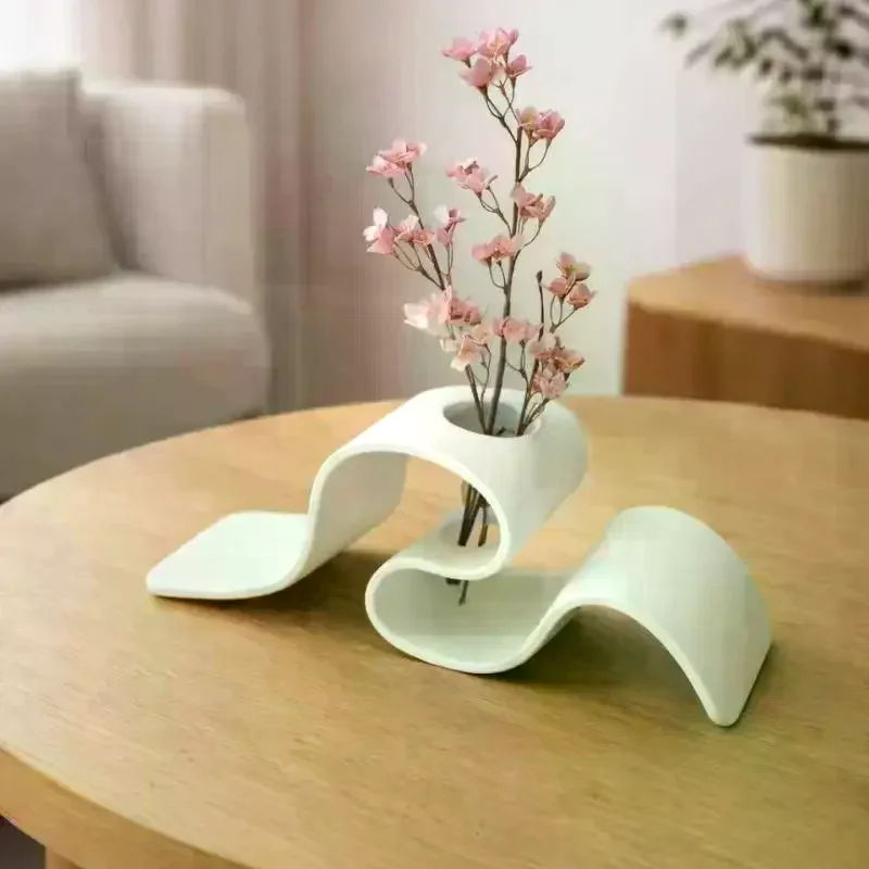 Minimalist Curved 3D Printed Vase Creative Ribbon-Shaped Dried Flower Holder Nordic Style Desktop Decorative Vessel Modern