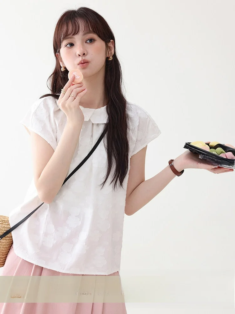 

Оригинальная женская рубашка AMUU с текстурной цветочной вышивкой и короткими рукавами, летний новый пуловер с круглым вырезом, приятный для кожи, дышащий.