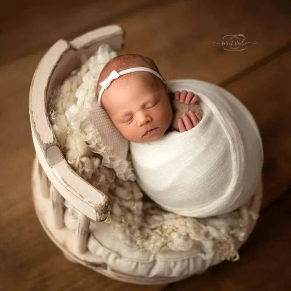 Baby Photo Shoot Wooden Chair Round Leg Old-fashioned Style Newborn Photography Props Infant Studio Shooting Sofa Accessories