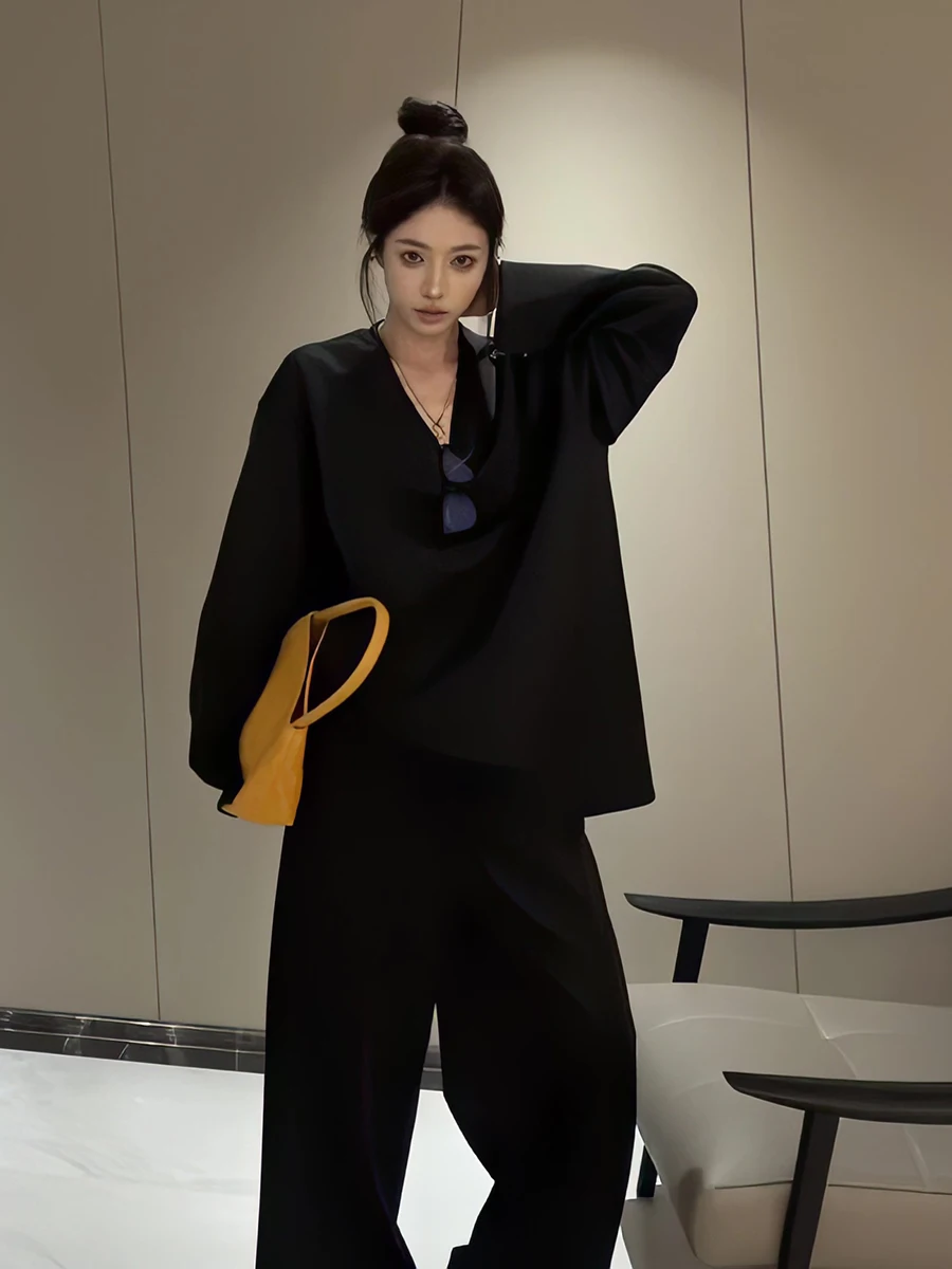 

Fall 2026 Lazy Slim Fit V-Neck Long Sleeve Hoodie High Waist Wide Leg Casual Pants Set Women's Fashion Comfortable Breathable