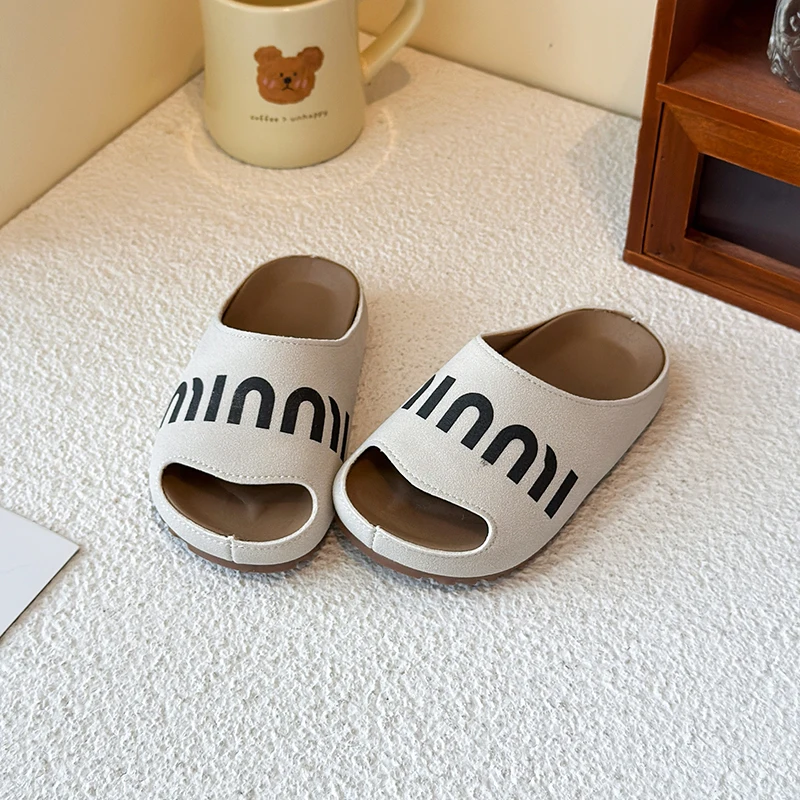 

2025 children's shoes for boys, girls, and girls with flat heels and a straight drag, suede, fashionable and versatile soft sole