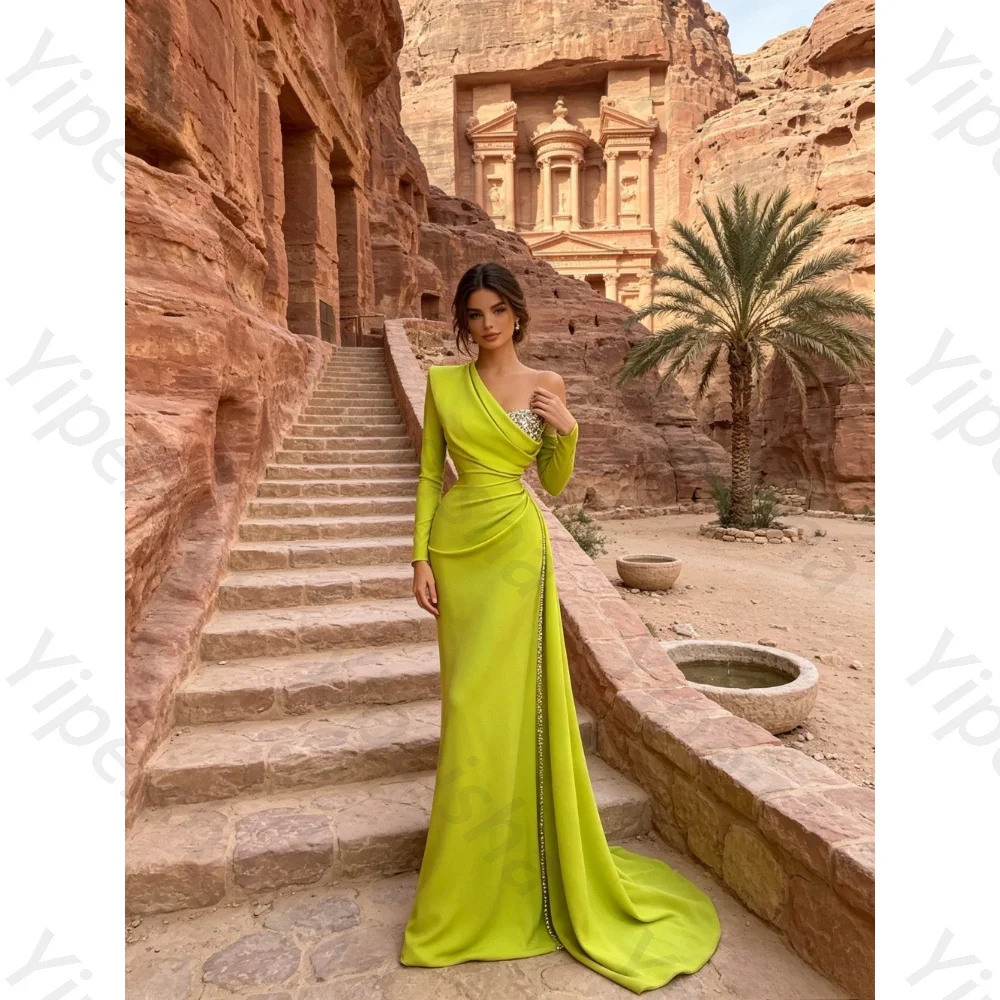 Customized Light Luxury Green One Shoulder Rhinestone Chest Long Sleeved Evening Gown 2026 Pleated Waist Mermaid Dance Dress