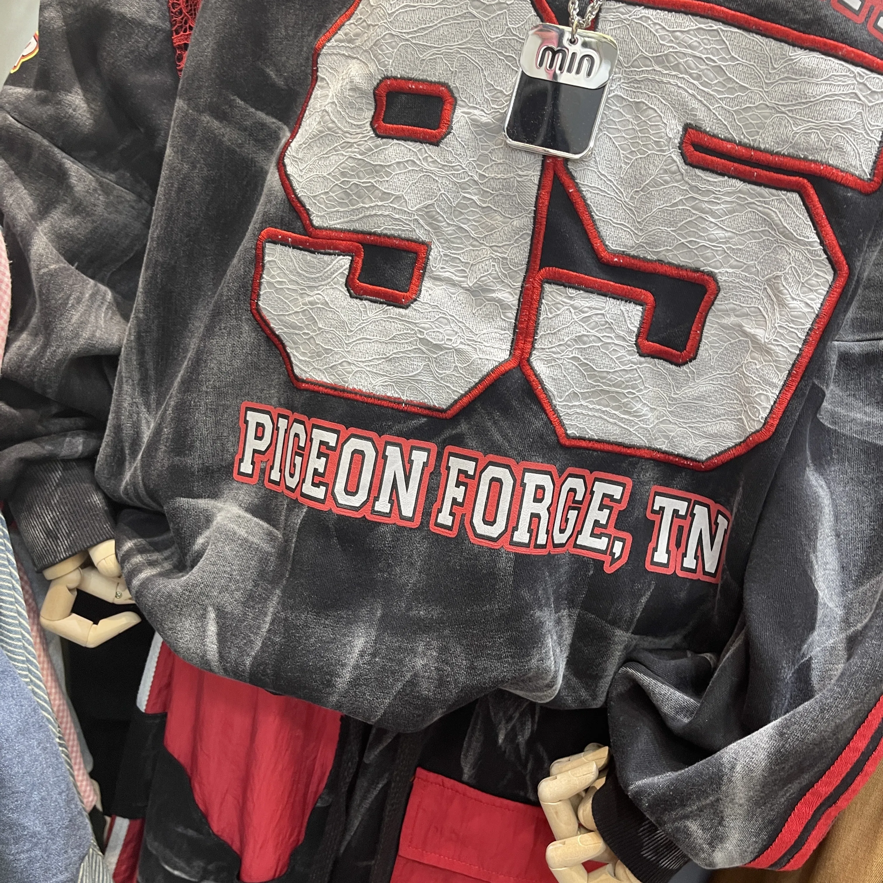 American Style Digital Embroidery Print Trendy T-Shirt V-Neck Design High Street Sports Couple Casual Top Streetwear Women