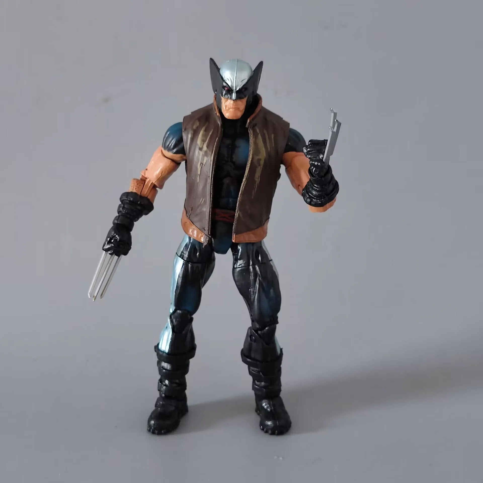 

Marvel Legends Comic Super Hero X Force Wolverine With Extra Jacket 6" Action Figure