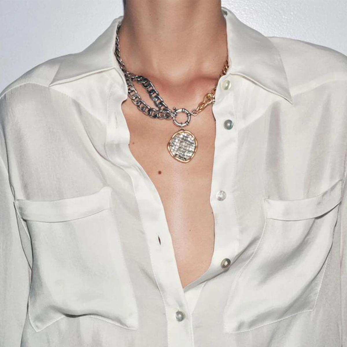 

2025 New ZAA Asymmetric Gold Silver Cuban Chains Coin Badge Pendant Necklace for Women Fashion Jewelry Gifts