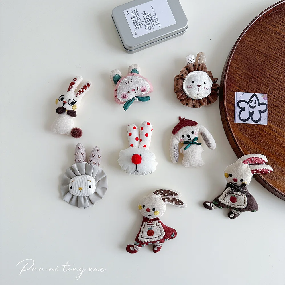 Креативная-плюшевая-брошь-зверюшка-ручной-работы-кролик-лягушка-мультяшная-игрушка-булавка-для-украшения-рюкзаков-кепок-и-шарфов