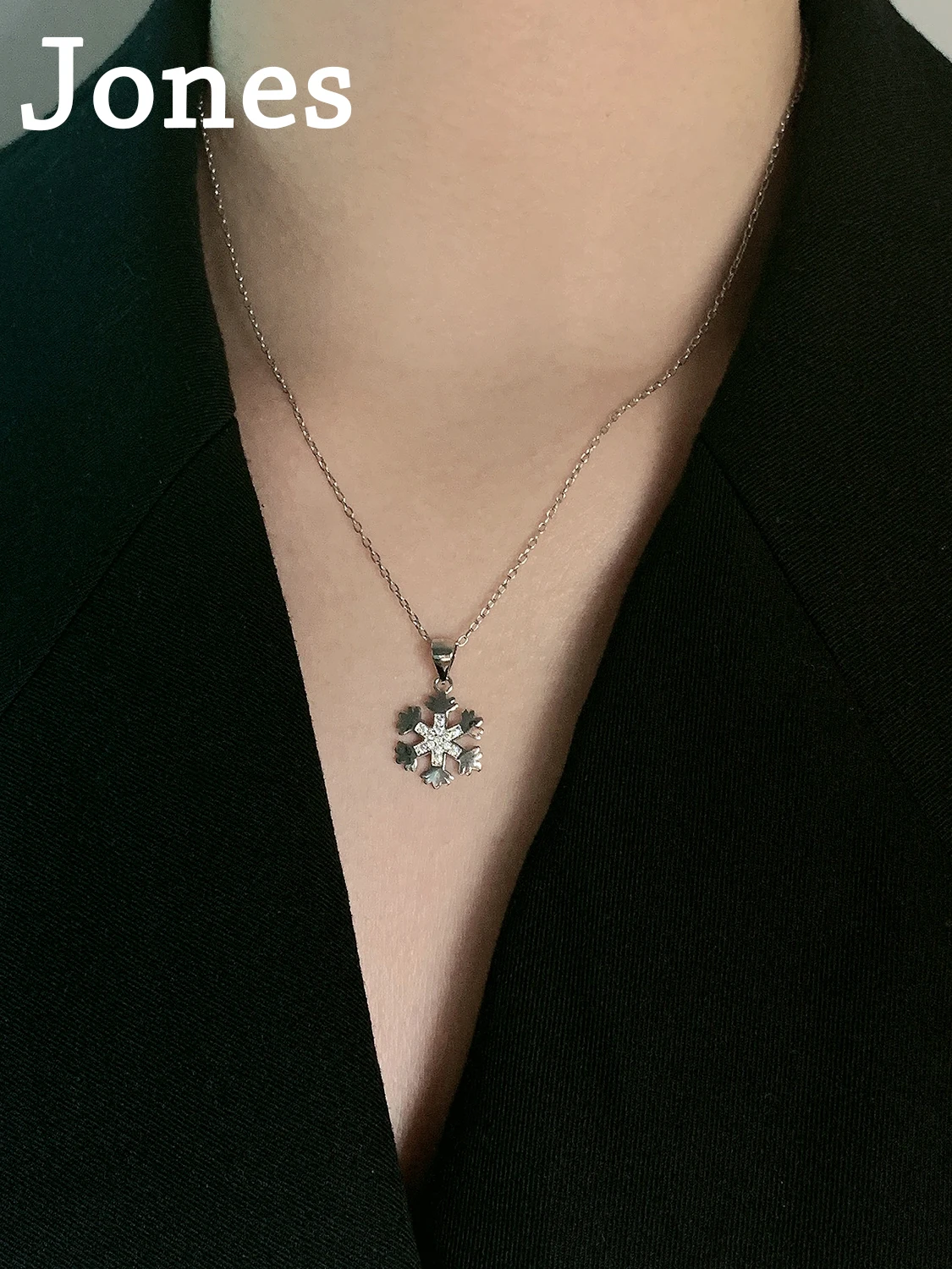 

S925 Sterling Silver Necklace Romantic Personality Snowflake Ladies Secklace Six-Pointed Star Jewelry Pendant Christmas Present