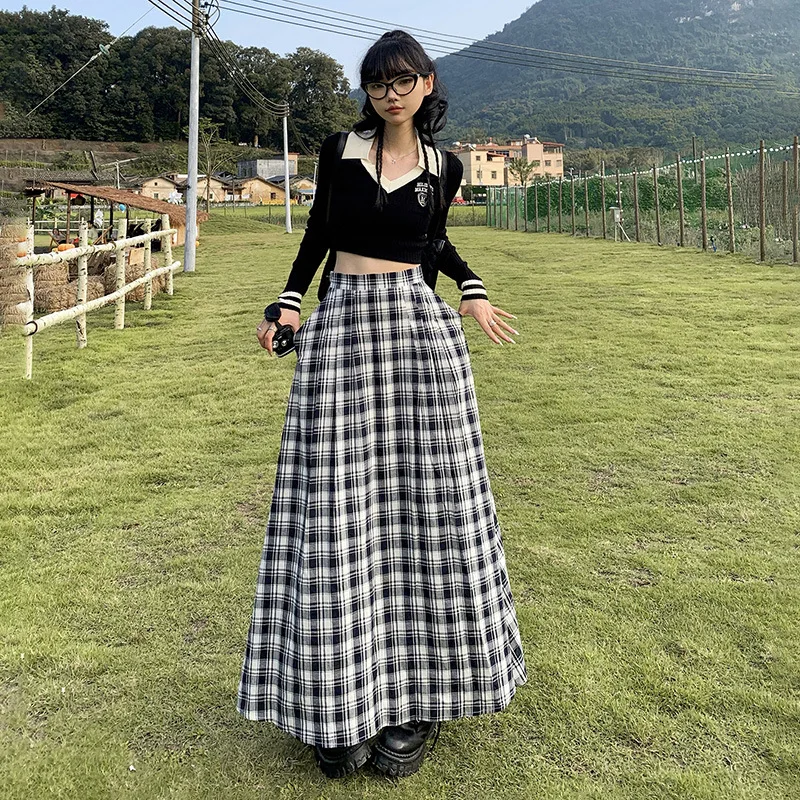 Retro high waisted A-line skirt long skirt 2024 loose and slimming high plaid casual skirt  women clothing