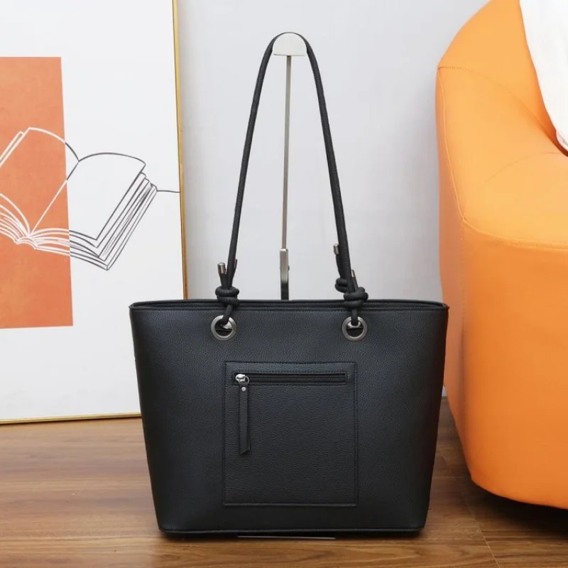 

Superior Women's Crossbody-Bag Made Of Kingsnake-Print Leather Featuring Elegant Honduras Trendy Spacious Soft Daily Look